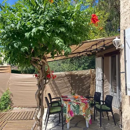 Holiday home Maison Charmante Ideale Pour Des Sur La Cote D'azur Antibes