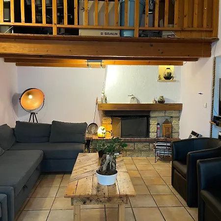 Holiday home Maison Charmante Ideale Pour Des Sur La Cote D'azur